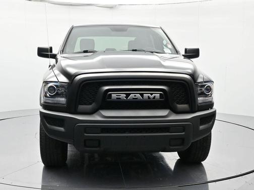 2024 RAM 1500 Classic Warlock Crew Cab 4x4 5'7' Box