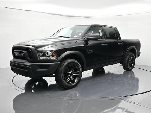 2024 RAM 1500 Classic Warlock Crew Cab 4x4 5'7' Box