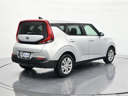 Sparkling Silver 2020 Kia Soul LX