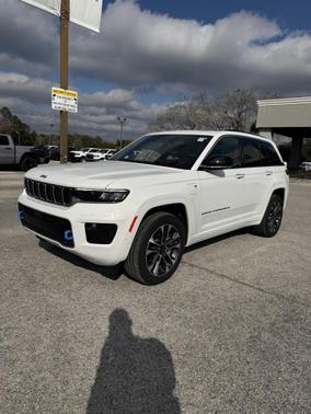 2023 Jeep Grand Cherokee 4xe Overland