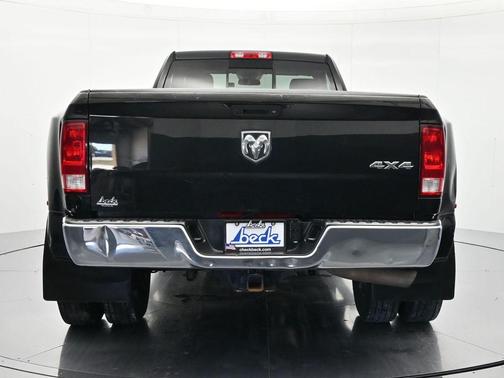 Brilliant Black Crystal Pearlcoat 2017 RAM 3500 Tradesman Regular Cab 4x4 8' Box