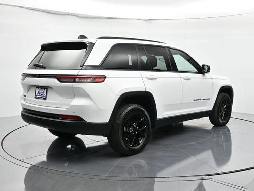 2024 Jeep Grand Cherokee Altitude