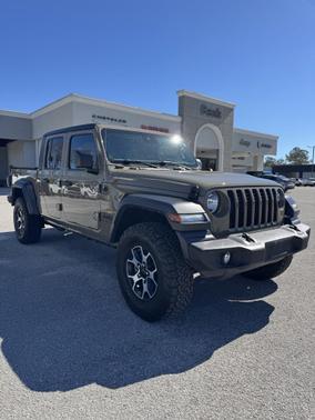 2020 Jeep Gladiator Sport S