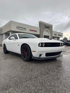 White Knuckle Clearcoat 2023 Dodge Challenger R/T Scat Pack