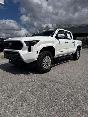 2024 Toyota Tacoma SR5