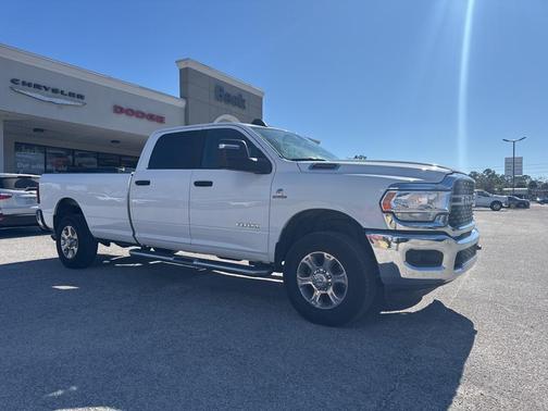 2024 RAM 3500 Big Horn Crew Cab 4x4 8' Box