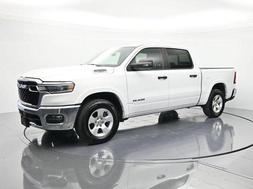 Bright White Clearcoat 2025 RAM 1500 Big Horn/Lone Star