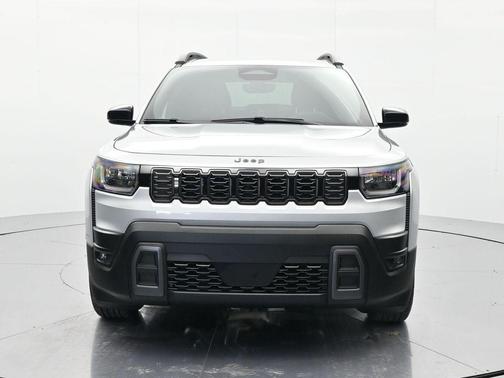 Silver Zynith Clearcoat 2026 Jeep Cherokee Limited