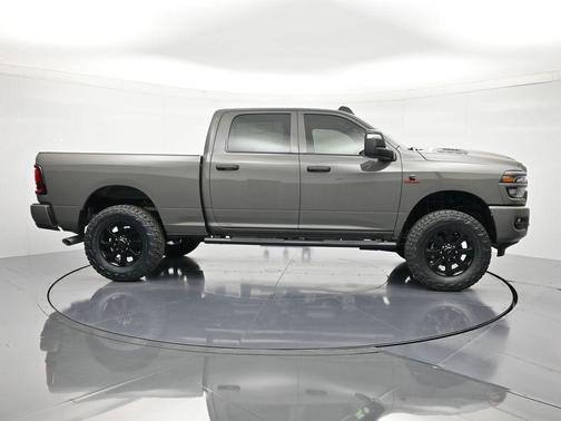 Ceramic Gray Clearcoat 2026 RAM 2500 Black Express Crew Cab 4x4 6'4' Box