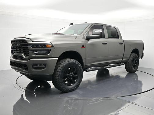 Ceramic Gray Clearcoat 2026 RAM 2500 Black Express Crew Cab 4x4 6'4' Box