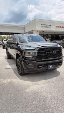 Diamond Black Crystal Pearlcoat 2022 RAM 2500 Limited Crew Cab 4x4 6'4' Box
