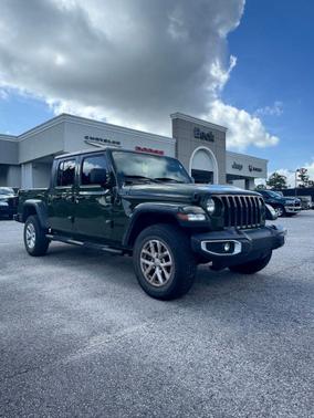 Sarge Green Clearcoat 2023 Jeep Gladiator Sport S