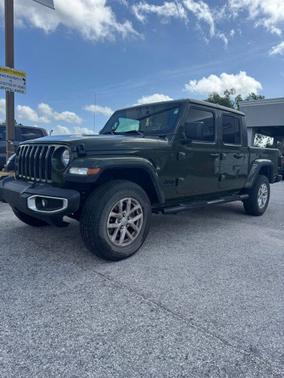 Sarge Green Clearcoat 2023 Jeep Gladiator Sport S