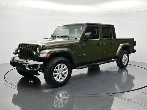 Sarge Green Clearcoat 2023 Jeep Gladiator Sport S