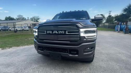 2020 RAM 2500 Laramie Crew Cab 4X4 6'4' Box
