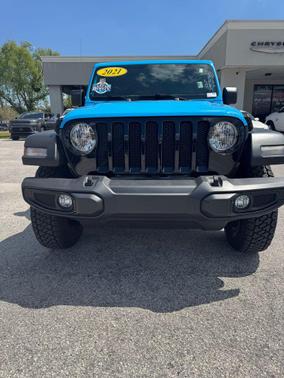 Chief Clearcoat 2021 Jeep Wrangler Unlimited Sport