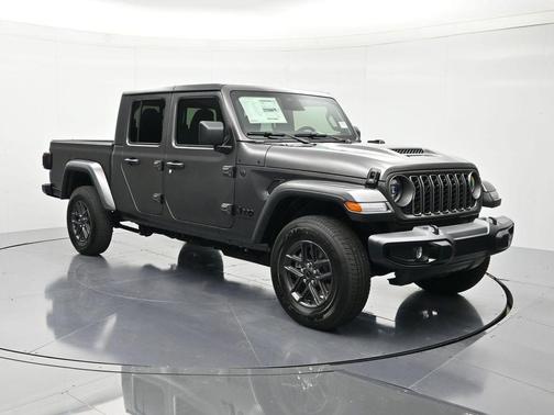 Granite Crystal Metallic Clearcoat 2026 Jeep Gladiator Sport S