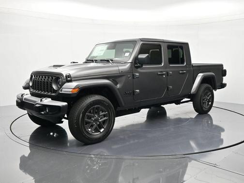 Granite Crystal Metallic Clearcoat 2026 Jeep Gladiator Sport S