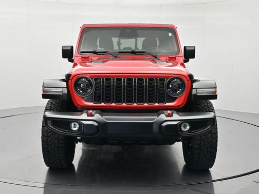 Firecracker Red Clearcoat (DISC) 2026 Jeep Gladiator Rubicon