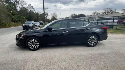 Super Black 2023 Nissan Altima 2.5 SV