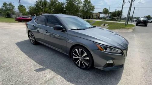 2020 Nissan Altima SR FWD