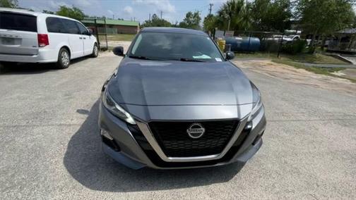2020 Nissan Altima SR FWD