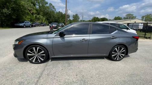 2020 Nissan Altima SR FWD