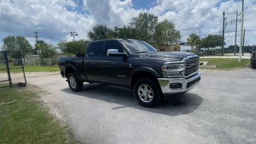 2020 RAM 2500 Laramie Crew Cab 4X4 6'4' Box