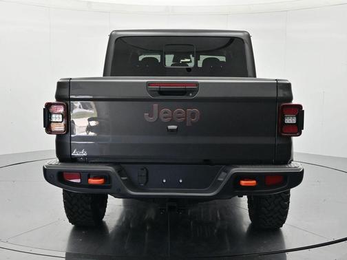 Granite Crystal Metallic Clearcoat 2026 Jeep Gladiator Mojave 4x4