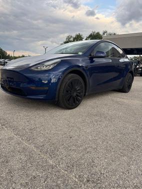 Deep Blue Metallic 2022 Tesla Model Y Long Range Dual Motor All-Wheel Drive