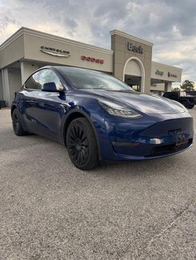 Deep Blue Metallic 2022 Tesla Model Y Long Range Dual Motor All-Wheel Drive