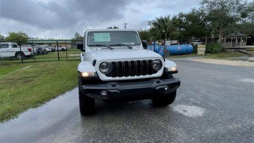 2025 Jeep Gladiator Nighthawk