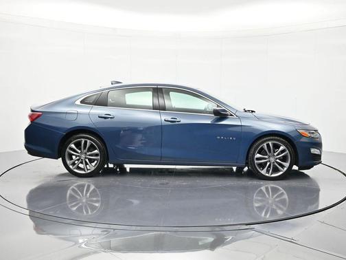 Lakeshore Blue Metallic 2024 Chevrolet Malibu FWD 2LT