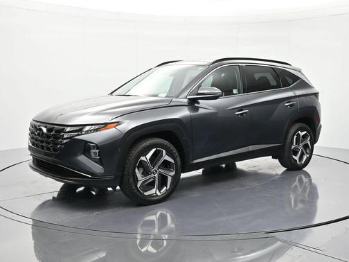 Dark Gray Metallic 2024 Hyundai TUCSON Limited
