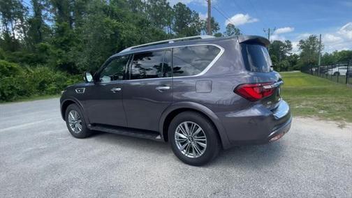 2022 INFINITI QX80 Luxe