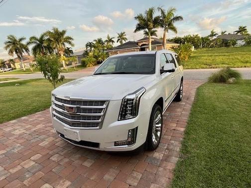 2018 Cadillac Escalade ESV Premium Luxury