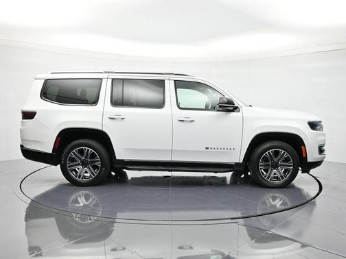 2024 Jeep Wagoneer Series II 4x2