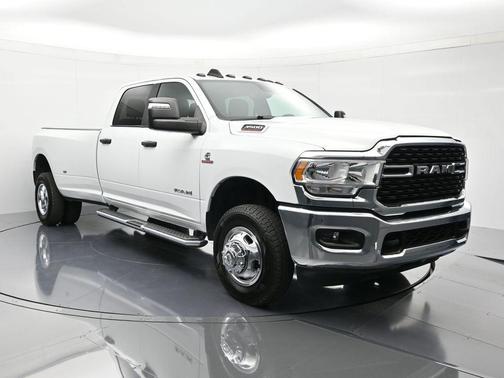 2024 RAM 3500 Big Horn Crew Cab 4x4 8' Box