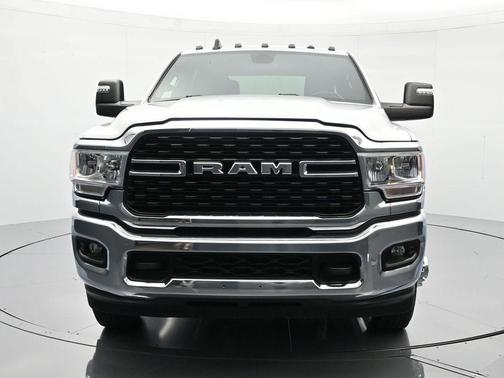 2024 RAM 3500 Big Horn Crew Cab 4x4 8' Box