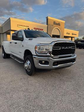 2024 RAM 3500 Big Horn Crew Cab 4x4 8' Box