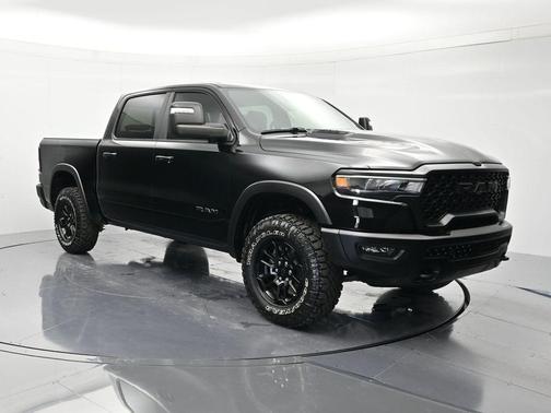 Diamond Black Crystal Pearlcoat 2026 RAM 1500 Rebel