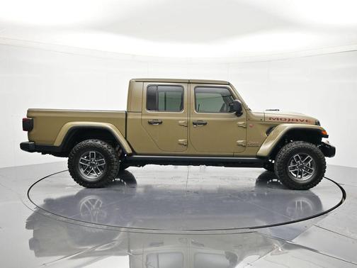41 2026 Jeep Gladiator Mojave 4x4