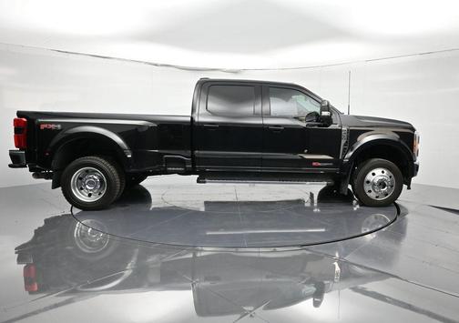 2023 Ford F-450 Lariat