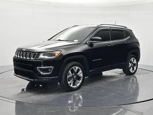 Diamond Black Crystal Pearlcoat 2018 Jeep Compass Limited