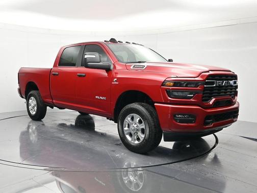 Molten Red Pearlcoat 2026 RAM 3500 Big Horn Crew Cab 4x4 6'4' Box