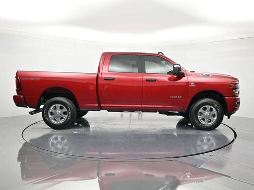 Molten Red Pearlcoat 2026 RAM 3500 Big Horn Crew Cab 4x4 6'4' Box