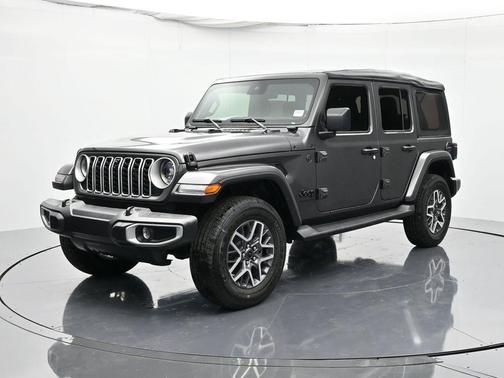 2025 Jeep Wrangler 4-Door Sahara 4x4