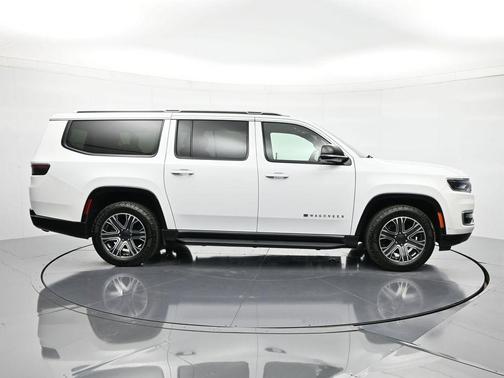 2024 Jeep Wagoneer L Series II 4x2