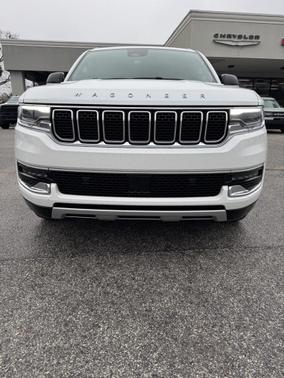 2024 Jeep Wagoneer L Series II 4x2