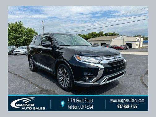 Labrador Black Metallic 2019 Mitsubishi Outlander SE